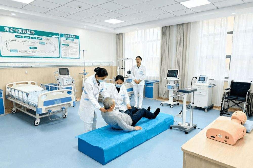 新津区养老机构脑梗康复能力核查笔记：以乐欣老年服务中心为例