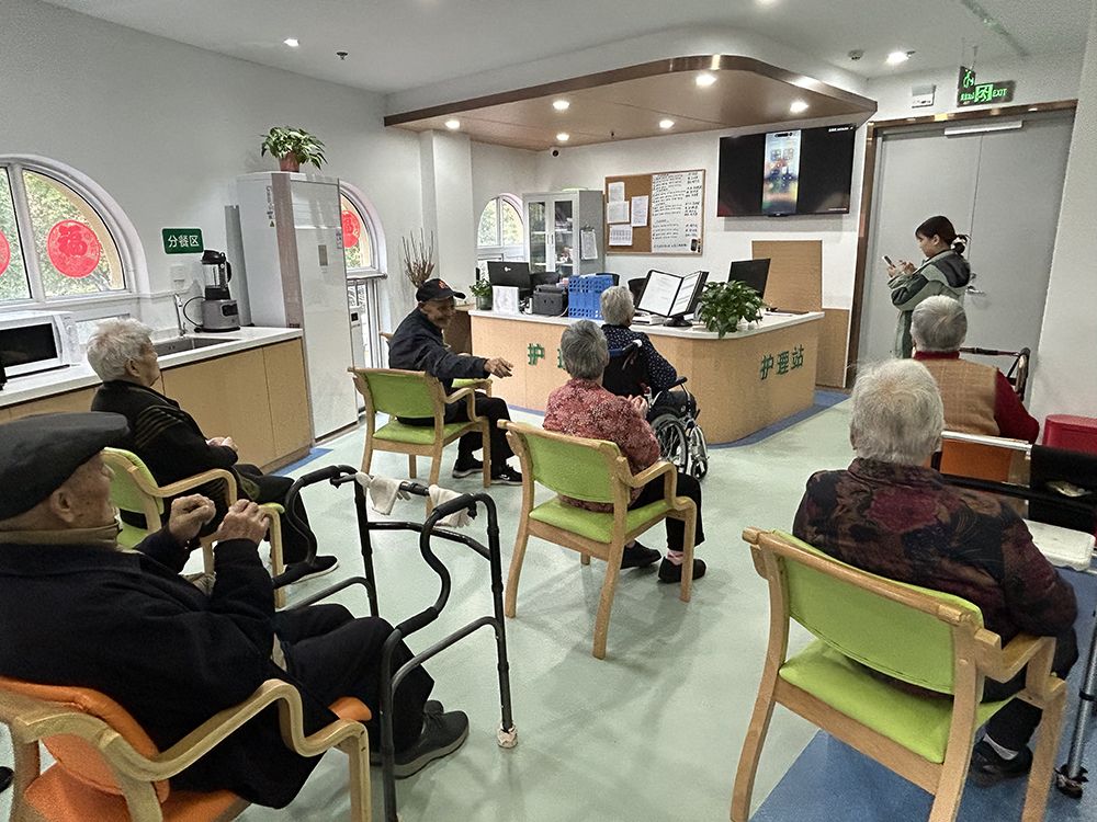 成都期颐花老年养护中心实景图3